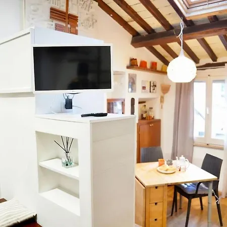 Trastevere Lovely Loft Apartment